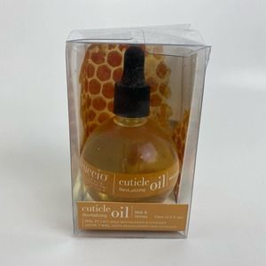 Cuccio Naturale Revitalizing Cuticle Oil Milk & Honey 2.5 oz